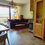 Babcia Goralka House בוקוווינה טטז'אנסקה