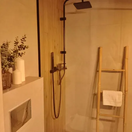 Babcia Goralka House * بوكافينا تترايسكا